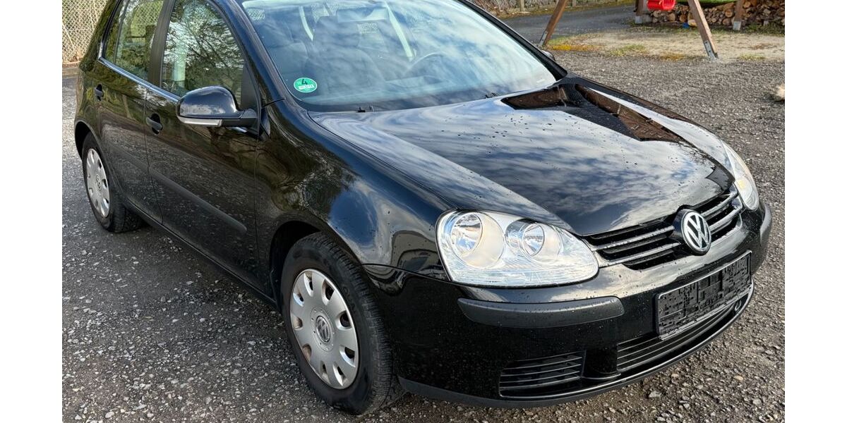 VW Golf 107.060 km 3.700 &euro; Herford 32049