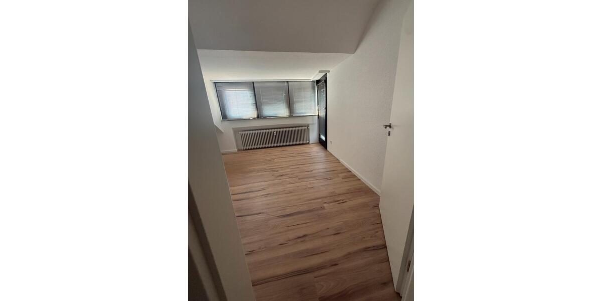 Dachgeschoßwohnung Bad Salzuflen Ehrsen-Breden - 3 Zimmer, 74 m&sup2;, 740&euro; | Angebot:25855881