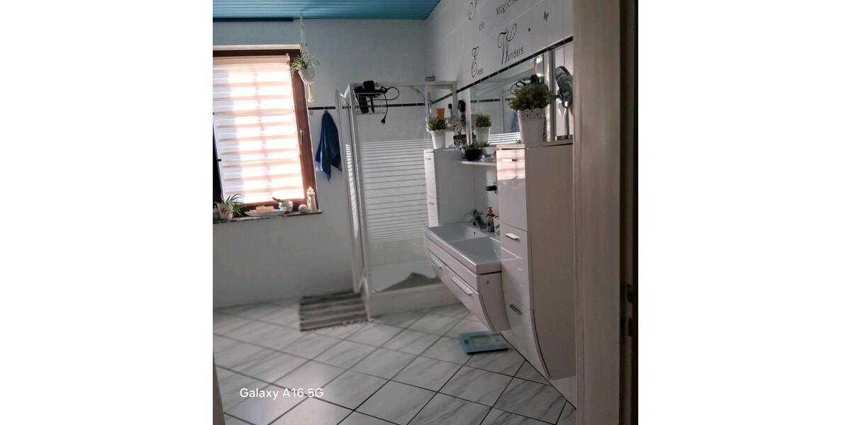 Einfamilienhaus Stadthagen - 8 Zimmer, 229 m&sup2;, 205.000&euro; | Angebot:25922068