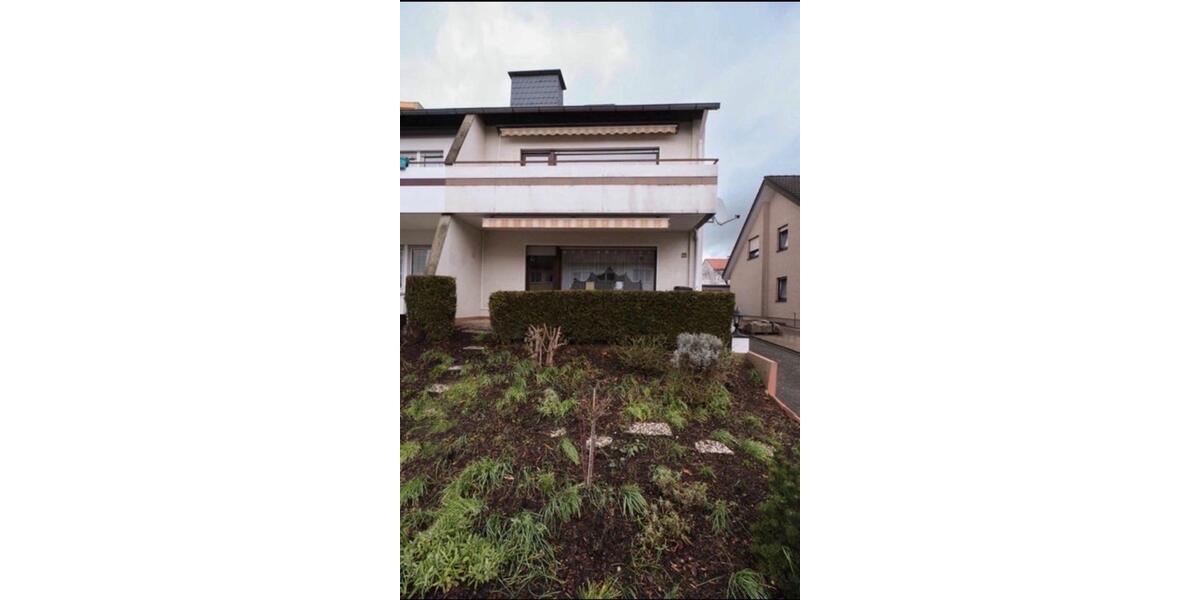 Doppelhaushälfte Bad Salzuflen - 5 Zimmer, 140 m&sup2;, 1.500&euro; | Angebot:26042792