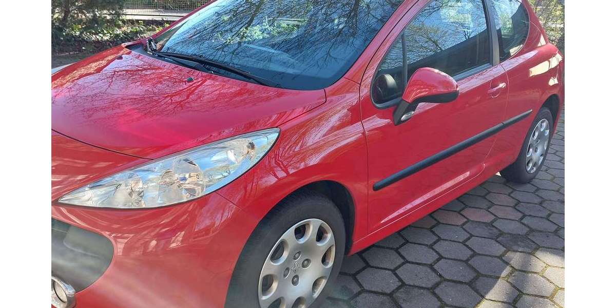 Peugeot 207 135.000 km 1.490 &euro; Petershagen, Stadt 32469