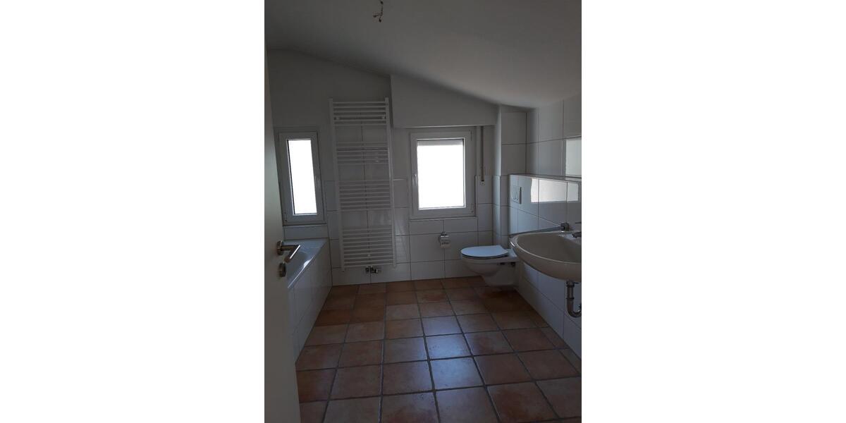 Etagenwohnung Bad Oeynhausen Dehme - 3 Zimmer, 93 m&sup2;, 720&euro; | Angebot:25974611