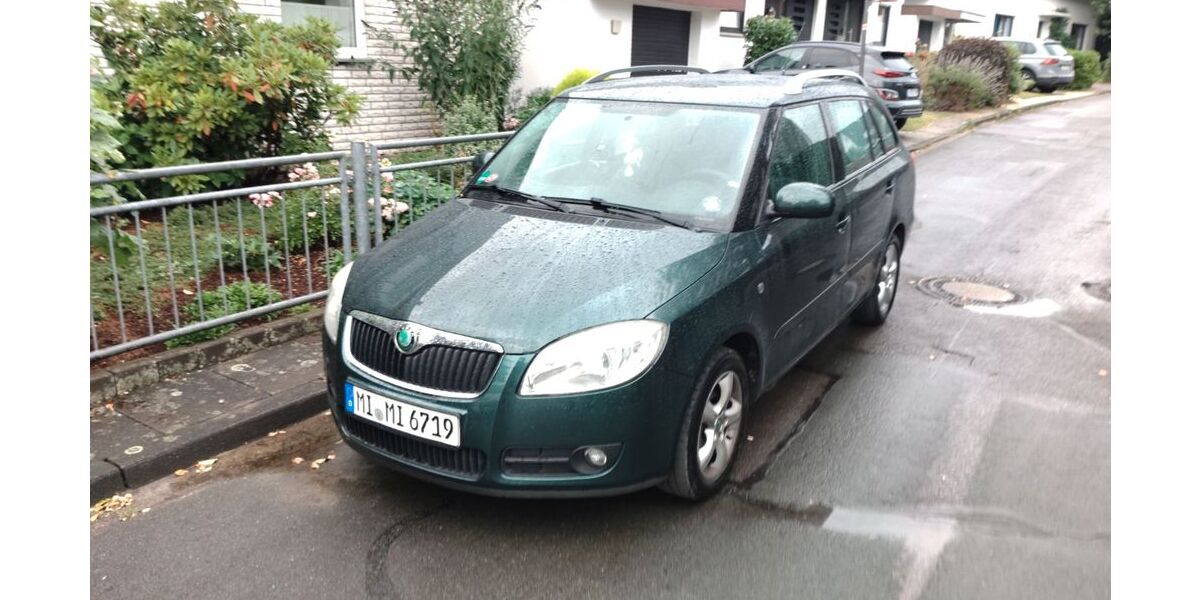 Skoda Fabia 150.000 km 3.200 &euro; Bad Salzuflen 32105
