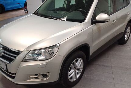 VW Tiguan 107.128 km 7.950 &euro; Bad Oeynhausen 32547