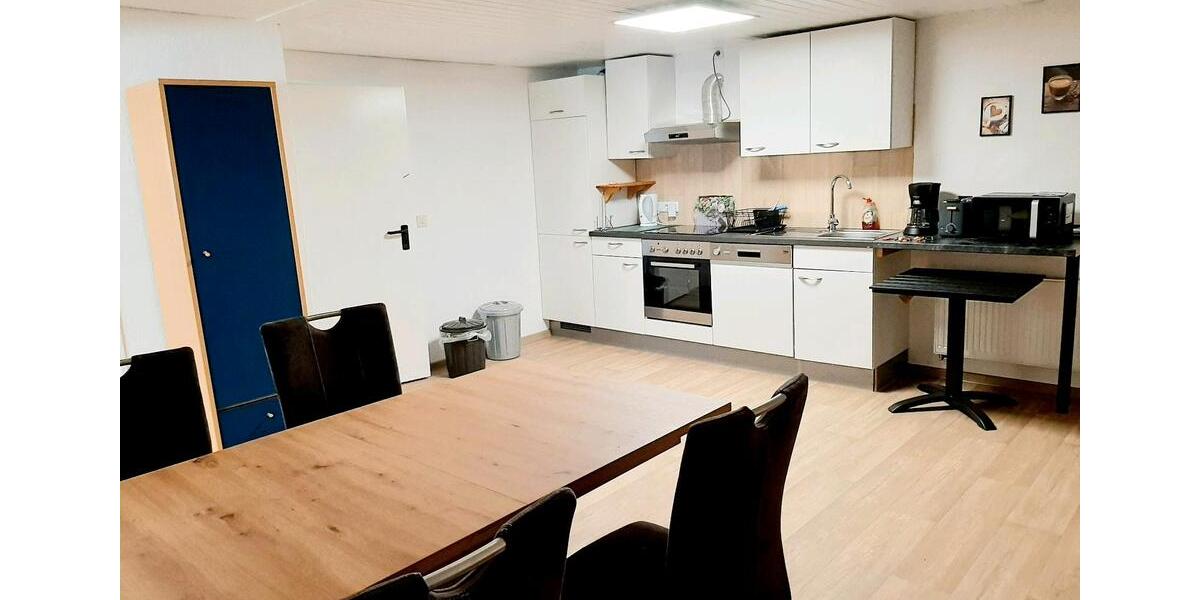 Etagenwohnung Rinteln - 3 Zimmer, 90 m&sup2;, 220&euro; | Angebot:24755630