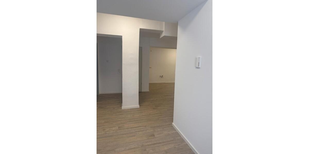 Etagenwohnung Lemgo - 3 Zimmer, 104 m&sup2;, 900&euro; | Angebot:25252425