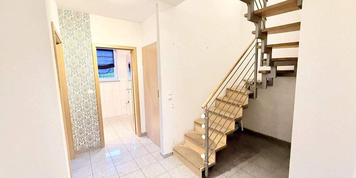 Doppelhaushälfte Löhne Obernbeck - 5 Zimmer, 135 m&sup2;, 270.000&euro; | Angebot:25685804