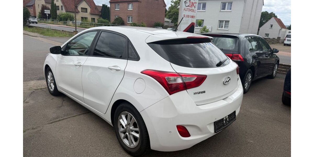 Hyundai i30 91.000 km 7.990 &euro; Stadthagen 31655