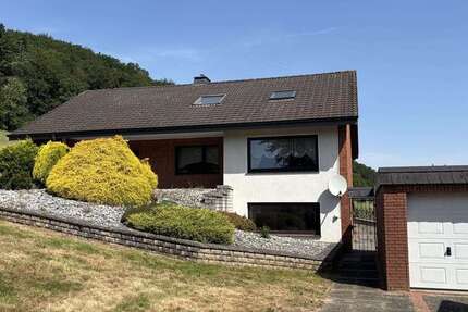Haus Vlotho - 7 Zimmer, 250 m&sup2;, 286.000&euro; | Angebot:26841148