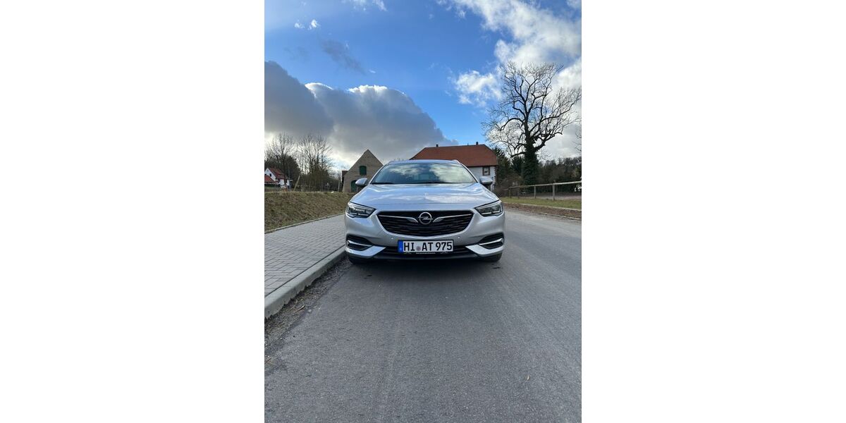 Opel Insignia 179.000 km 8.799 &euro; Bückeburg 31675