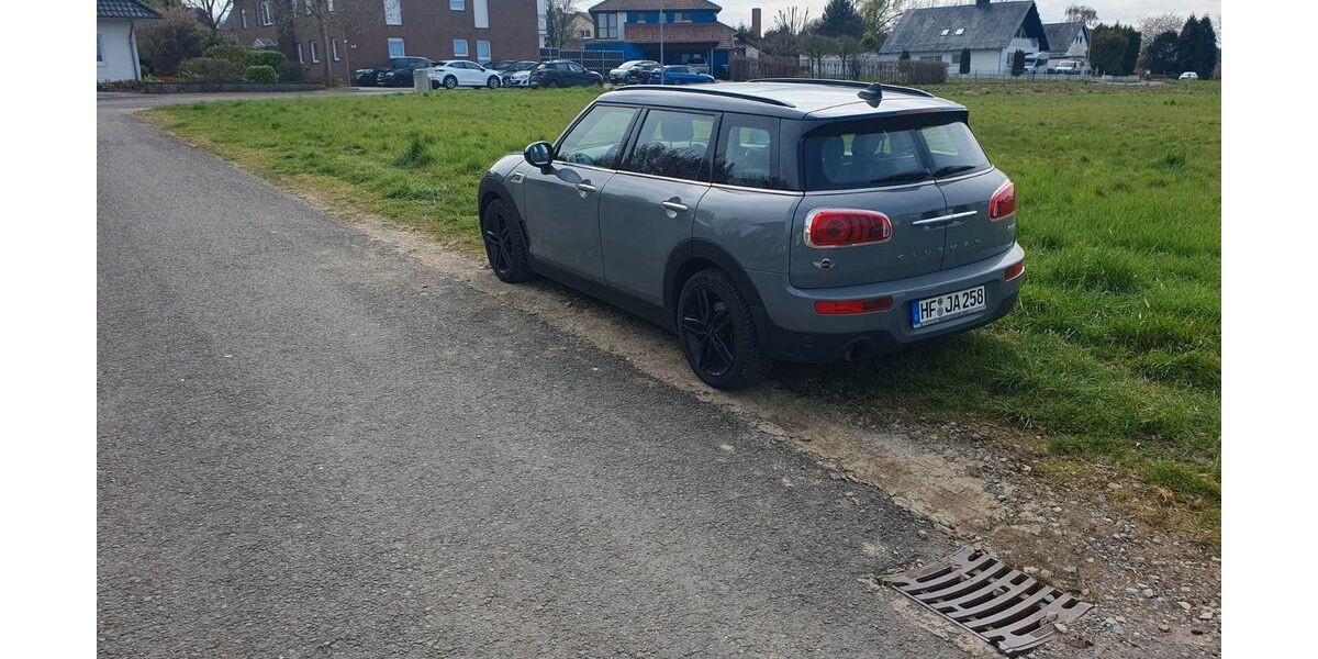 Mini Cooper Clubman 87.000 km 13.450 &euro; Löhne 32584