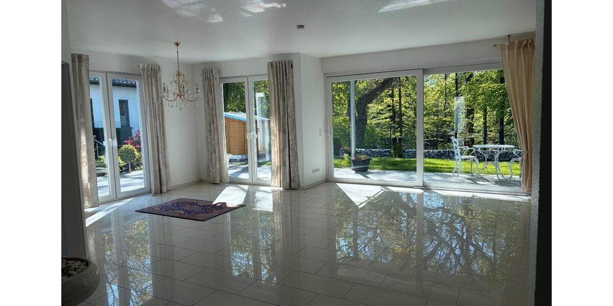 Erdgeschoßwohnung Bad Oeynhausen - 3 Zimmer, 120 m&sup2;, 375.000&euro; | Angebot:26285749