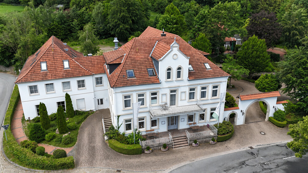 Etabliertes Hotel- & Gastro-Anwesen am Wiehengebirge umfassend modernisiert - Gewerbeobjekt Bad Oeynhausen Dehme | Angebot:26846844