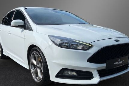 Ford Focus 86.000 km 15.390 &euro; Bad Salzuflen 32108