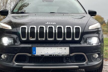 Jeep Cherokee 169.899 km 13.499 &euro; Petershagen 32469