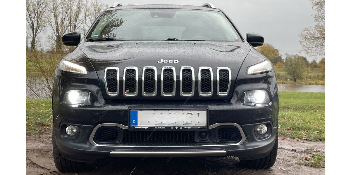 Jeep Cherokee 169.899 km 13.499 &euro; Petershagen 32469