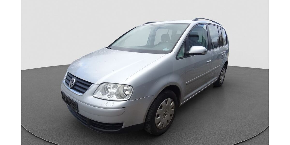 VW Touran 326.840 km 1.940 &euro; Löhne 32584