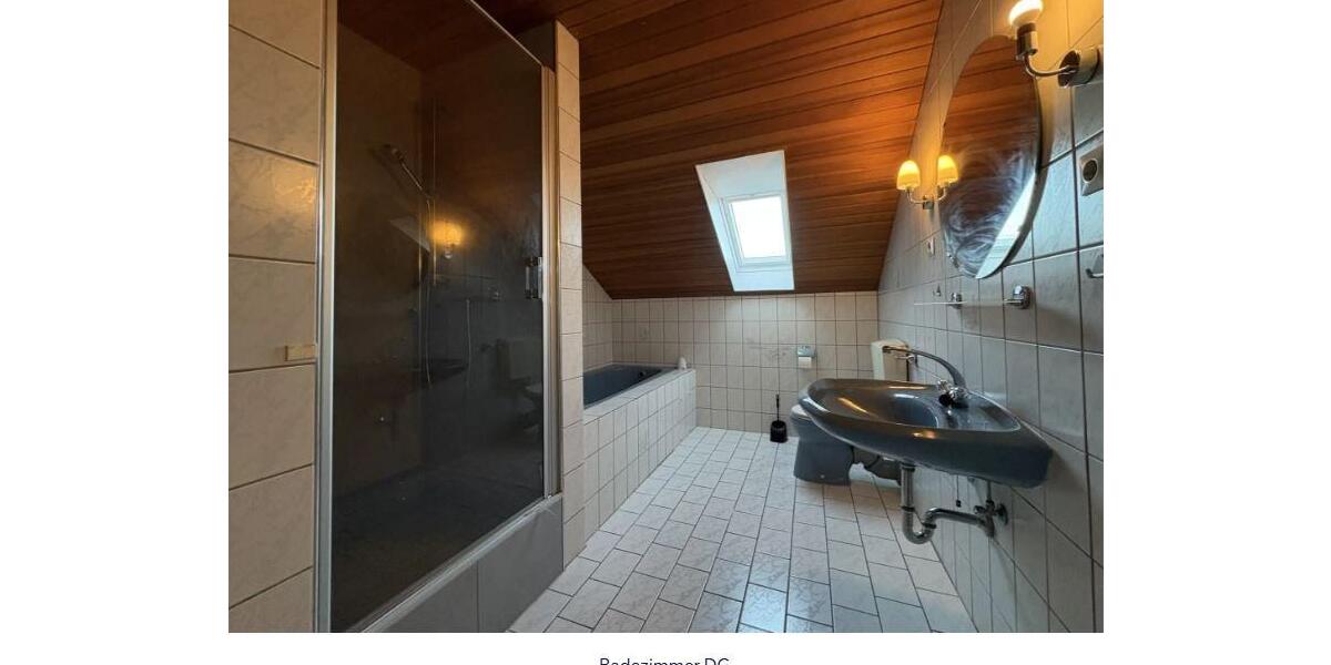 Einfamilienhaus Extertal - 9 Zimmer, 220 m&sup2;, 384.500&euro; | Angebot:26763736