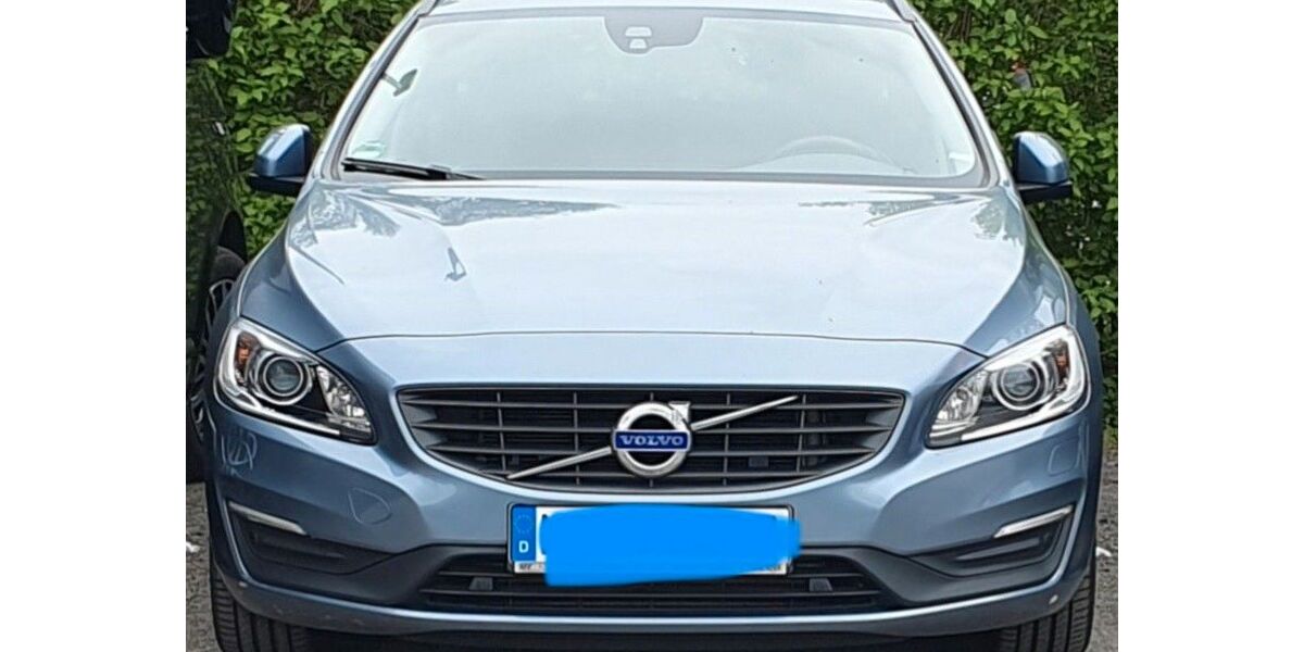 Volvo V60 144.000 km 13.499 &euro; Minden 32427