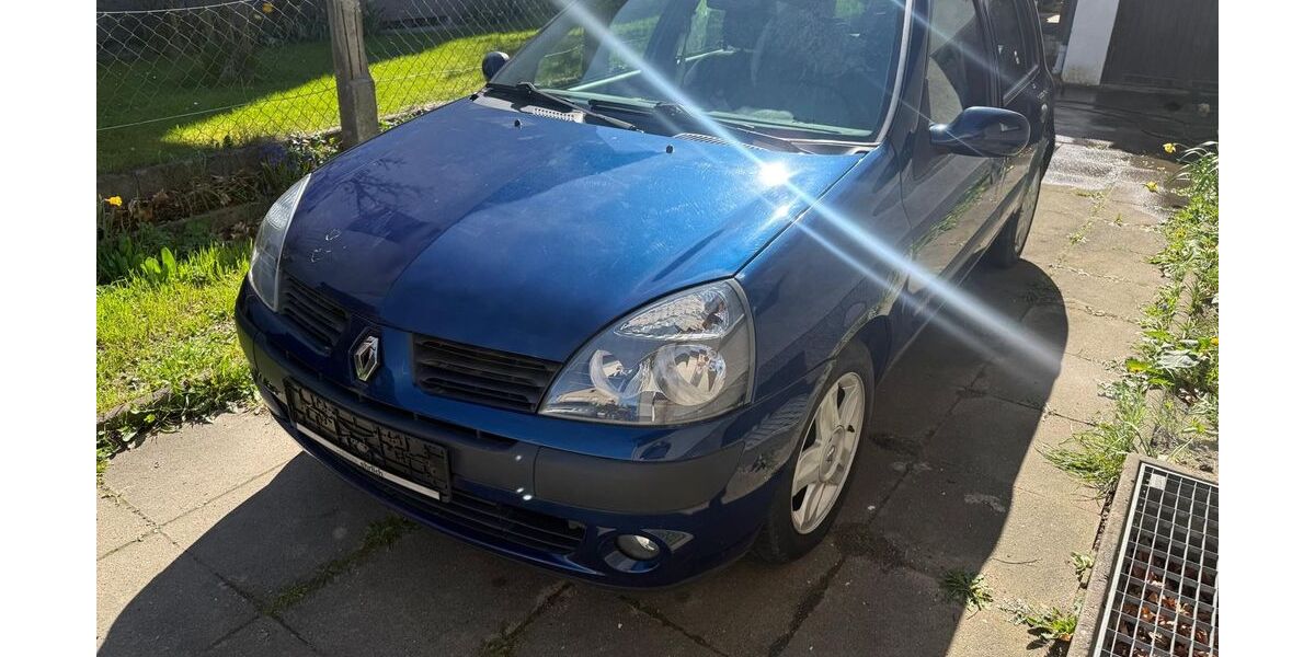 Renault Clio 160.000 km 1.400 &euro; Löhne 32584