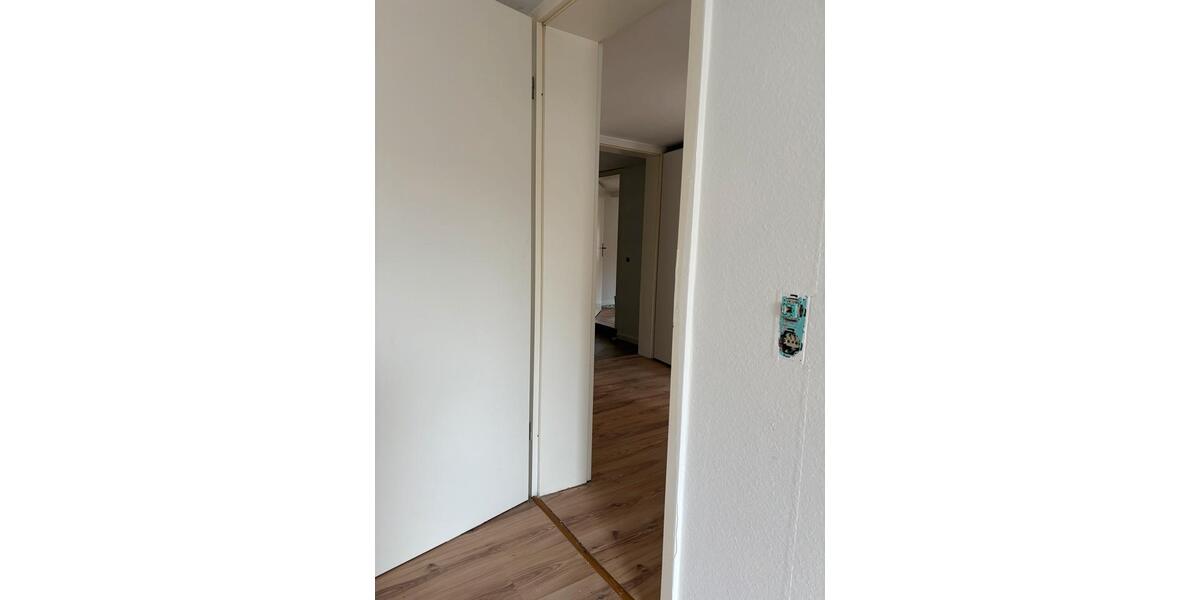 Etagenwohnung Rodenberg - 4 Zimmer, 106 m&sup2;, 1.150&euro; | Angebot:25935216
