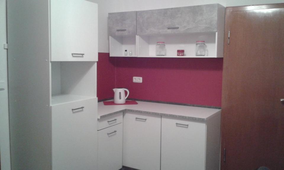 Etagenwohnung Rinteln - 1 Zimmer, 16 m&sup2;, 170&euro; | Angebot:18943244