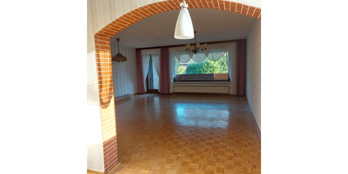 Einfamilienhaus Niedernwöhren - 6.5 Zimmer, 185 m&sup2;, 279.000&euro; | Angebot:24525616