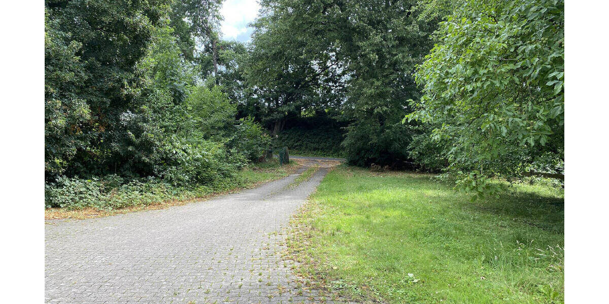 Einfamilienhaus Porta Westfalica-Eisbergen Hausberge - 1 Zimmer, 296 m&sup2;, 190.000&euro; | Angebot:26187665