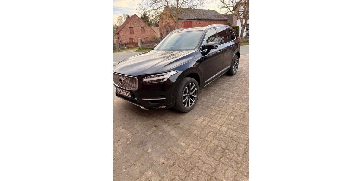 Volvo XC90 195.604 km 21.900 &euro; Lemgo 32657