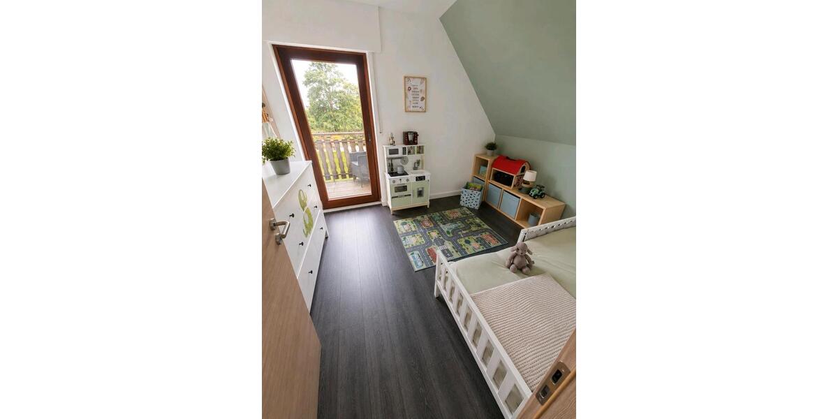 Einfamilienhaus Rinteln - 6 Zimmer, 130 m&sup2;, 245.000&euro; | Angebot:27021079