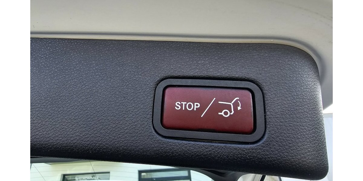 Mercedes-Benz GLE 350 d 4Matic LEDER NAVI AHK LED AUS 2.HAND 139.991 km 32.990 &euro; Löhne 32584