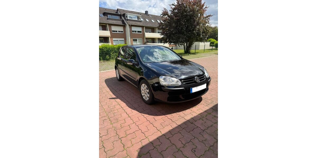 VW Golf 185.000 km 2.300 &euro; Porta Westfalica 32457