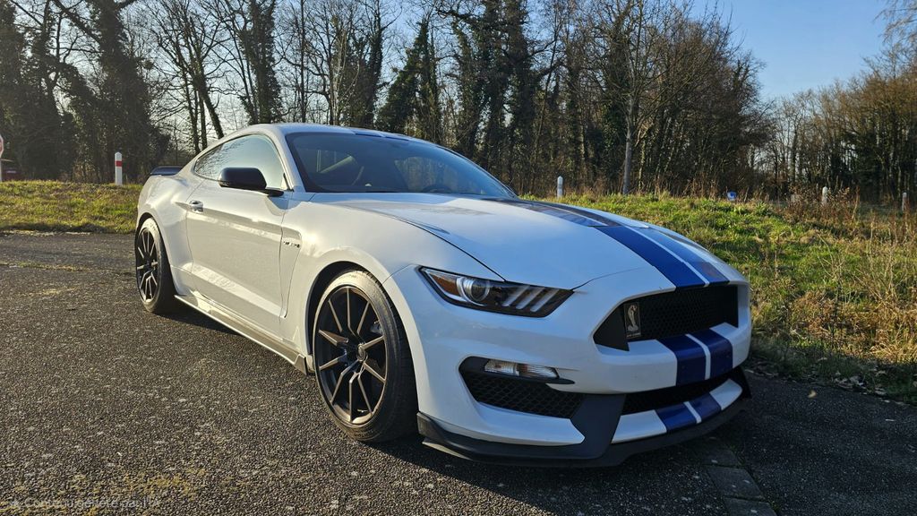 Ford Mustang 22.500 km 59.890 &euro; Porta Westfalica 32457