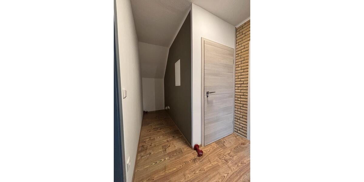 Dachgeschoßwohnung Vlotho - 3 Zimmer, 110 m&sup2;, 900&euro; | Angebot:25633246