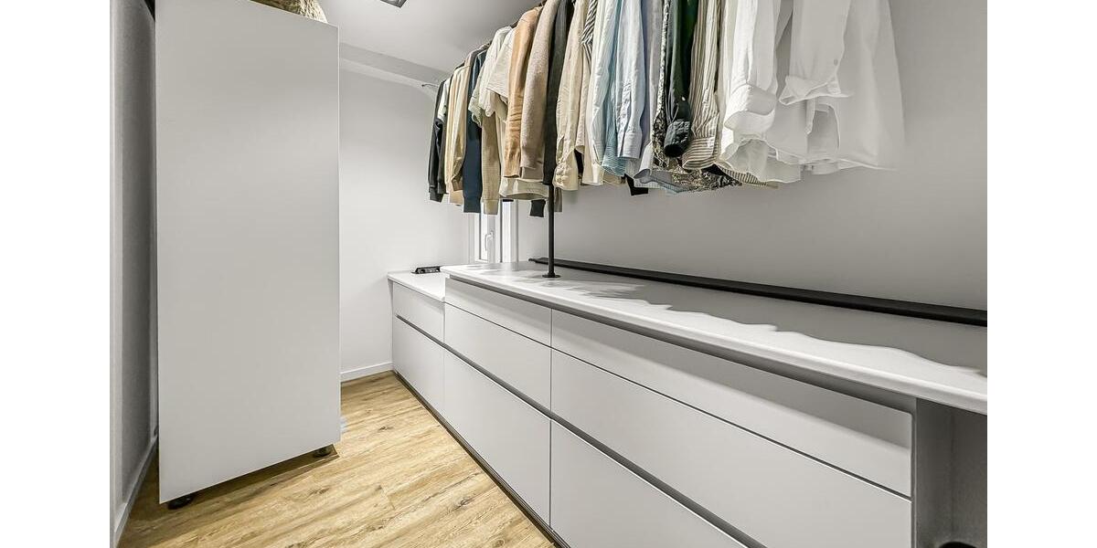Dachgeschoßwohnung Lemgo - 2 Zimmer, 85 m&sup2;, 900&euro; | Angebot:26579037
