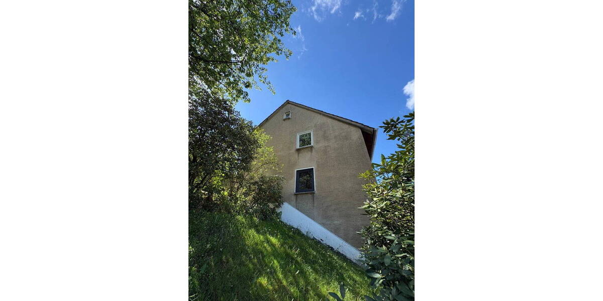 Mehrfamilienhaus, Wohnhaus Porta Westfalica Hausberge - 7 Zimmer, 120 m&sup2;, 185.000&euro; | Angebot:26595293