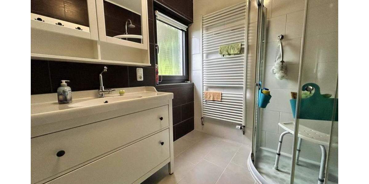 Einfamilienhaus Porta Westfalica Barkhausen - 7 Zimmer, 200 m&sup2;, 310.000&euro; | Angebot:25694902