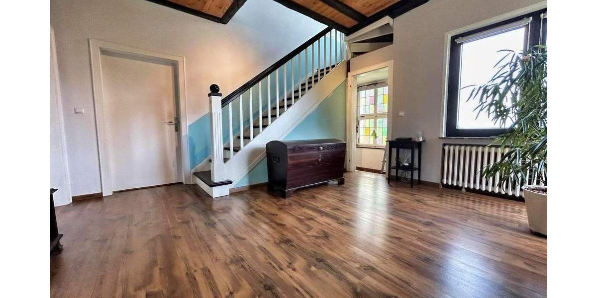 Einfamilienhaus Porta Westfalica Barkhausen - 7 Zimmer, 200 m&sup2;, 310.000&euro; | Angebot:25694902