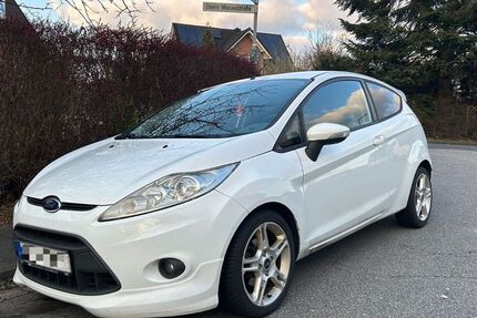 Ford Fiesta 375.000 km 1.649 &euro; Herford 32049