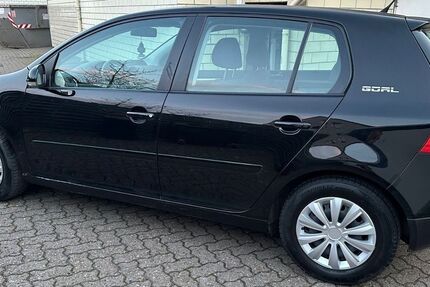 VW Golf 260.000 km 1.400 &euro; Löhne 32584