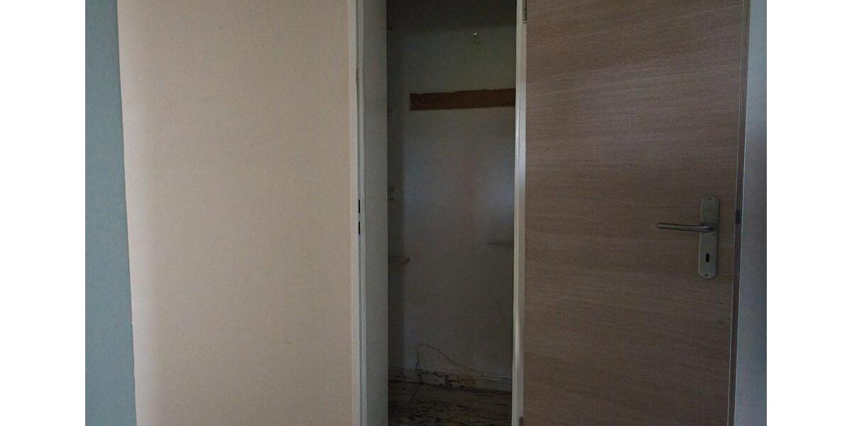 Erdgeschoßwohnung Rinteln - 5 Zimmer, 103 m&sup2;, 150.000&euro; | Angebot:26795667