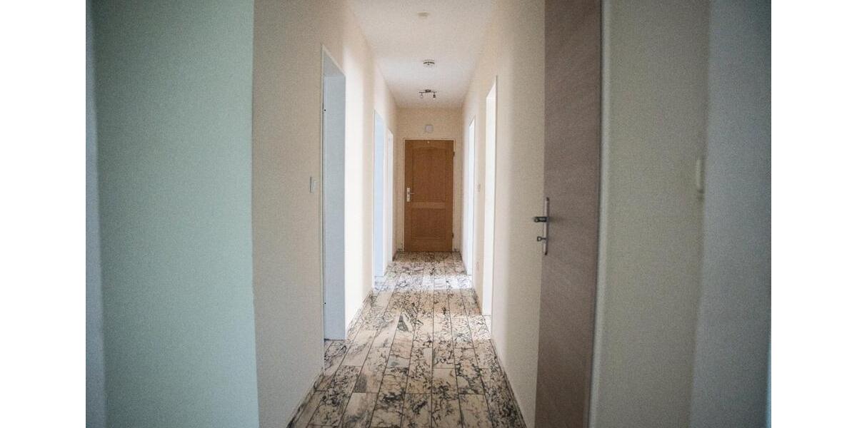 Erdgeschoßwohnung Rinteln - 5 Zimmer, 103 m&sup2;, 150.000&euro; | Angebot:26795667