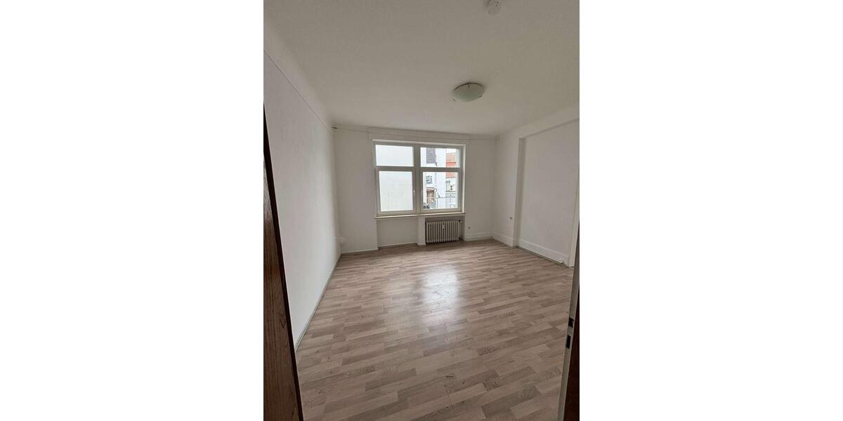 Etagenwohnung Herford - 3 Zimmer, 95 m&sup2;, 1.190&euro; | Angebot:25900428