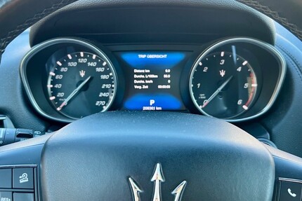 Maserati Levante Grandlusso 210.000 km 23.900 &euro; Minden 32423