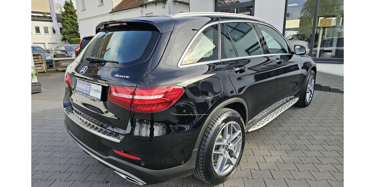 Mercedes-Benz GLC 250 d 4M AMG Line LED NAVI KAMERA TEILLEDER 109.490 km 29.990 &euro; Löhne 32584
