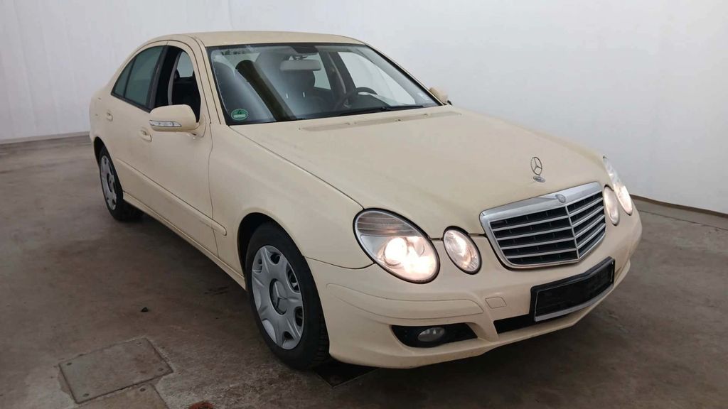 Mercedes-Benz E 200 425.000 km 3.490 &euro; Rodenberg 31552
