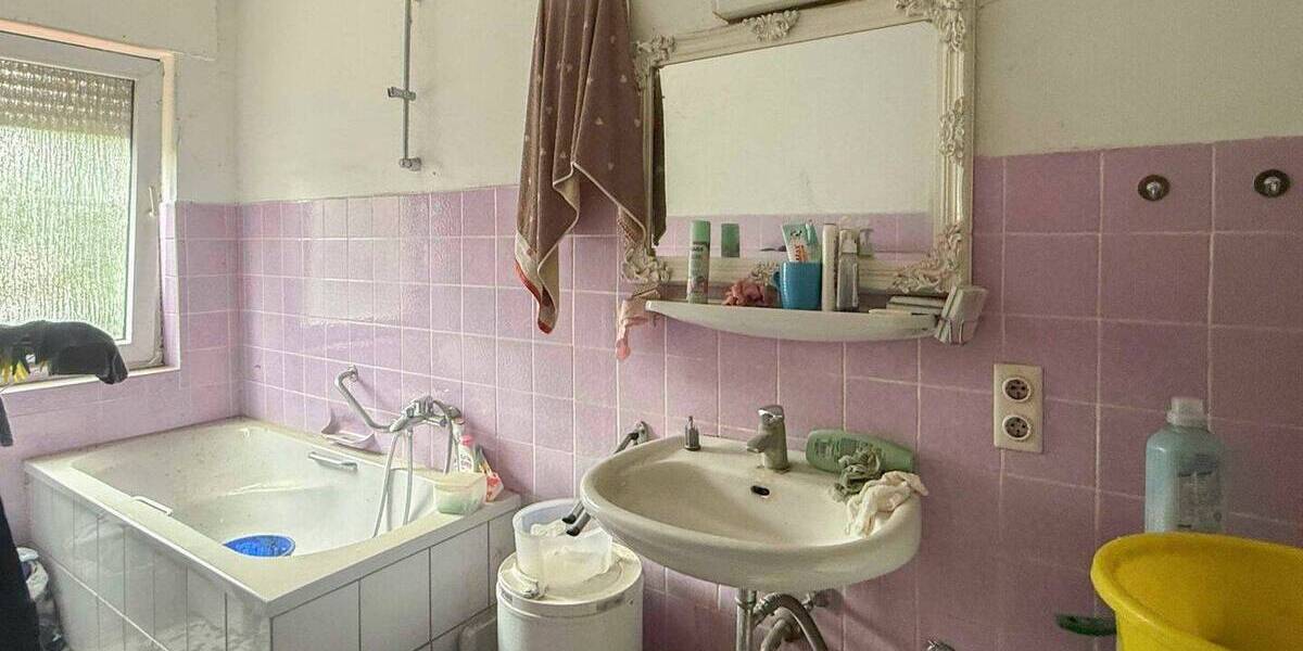 Mehrfamilienhaus, Wohnhaus Löhne Mennighüffen - 7 Zimmer, 185 m&sup2;, 199.000&euro; | Angebot:26738243
