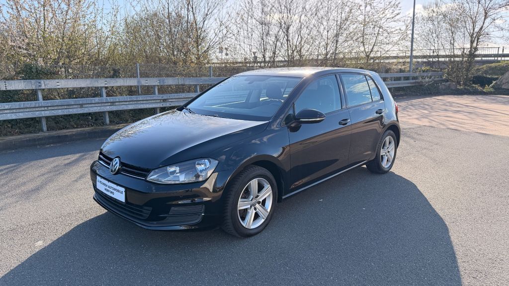 VW Golf 199.000 km 8.690 &euro; Herford 32052