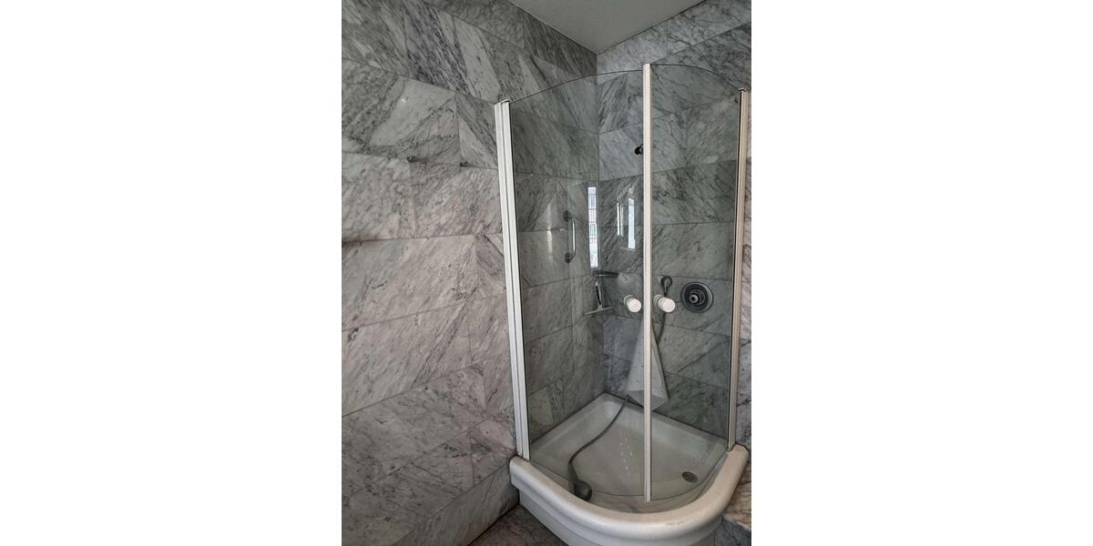 Etagenwohnung Rinteln - 2 Zimmer, 117 m&sup2;, 750&euro; | Angebot:26232164