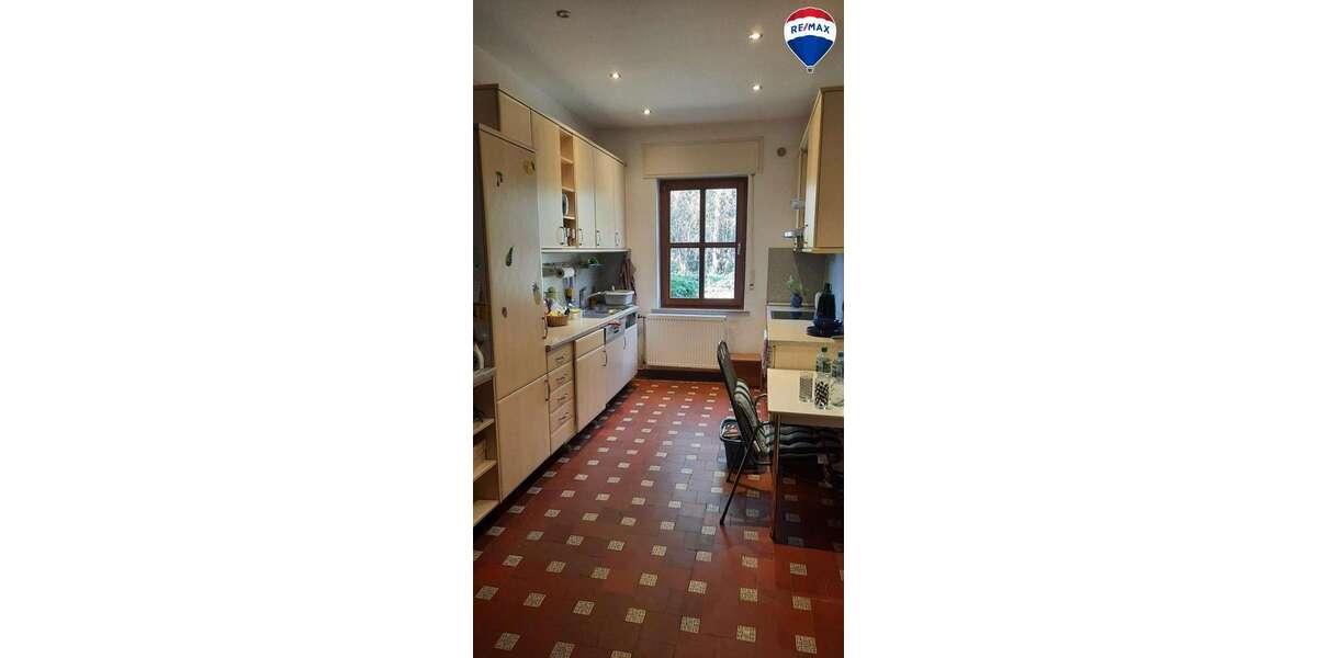 Einfamilienhaus Hüllhorst - 8 Zimmer, 160 m&sup2;, 220.000&euro; | Angebot:26147444